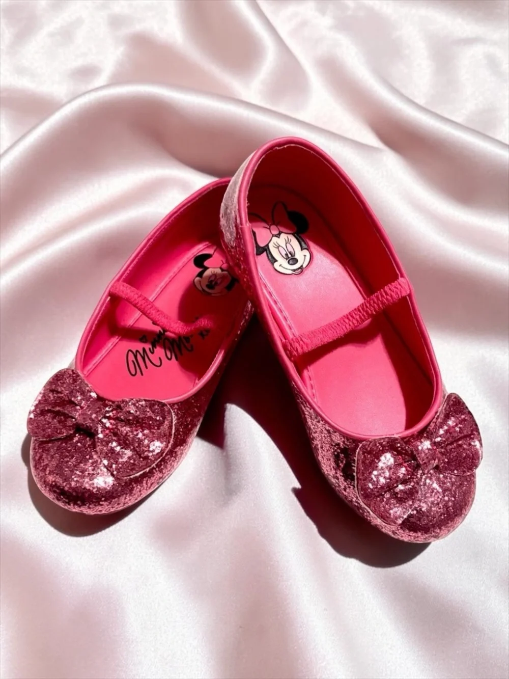 Disney Minnie Mouse Bow Flats Pink Smooth‑Glitter Little Kid Size 13 EUC 🎀